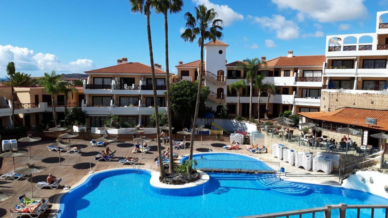 Apartment With Pool And Gardens Near The Coast San Miguel de Abona Luaran gambar